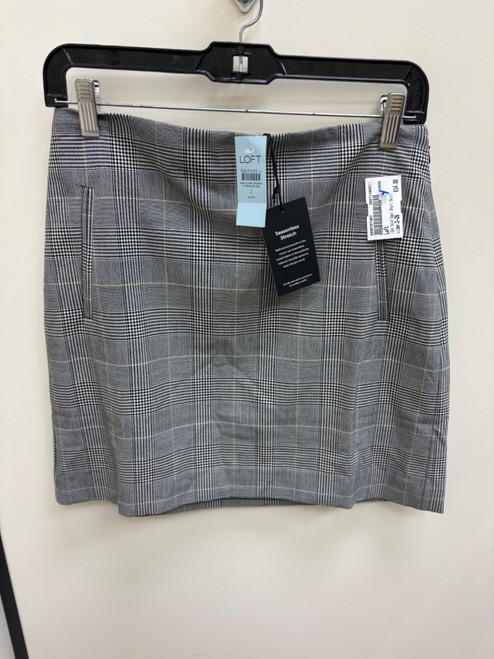 Vist Large View of Product Image Which is Used Loft Short Skirt 2-26