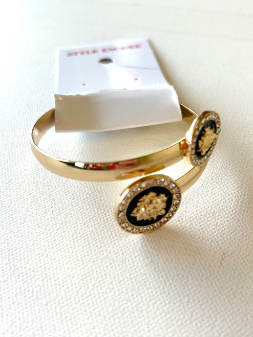 Vist Large View of Product Image Which is Used Unbranded Bracelet