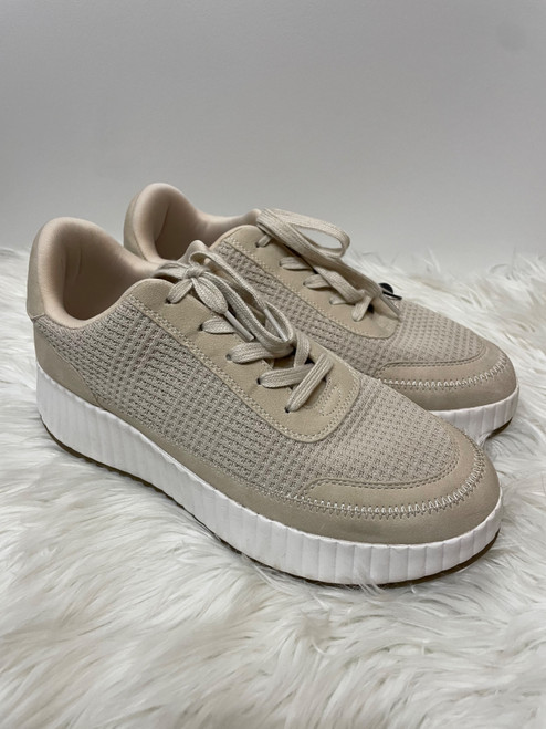 Vist Large View of Product Image Which is Used Steve Madden Casual Shoes 11