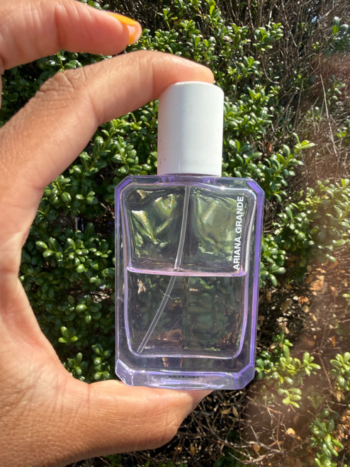 Vist Large View of Product Image Which is Used Ariana Grande Perfume