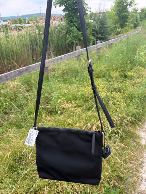 Vist Large View of Product Image Which is Used Kate Spade New York Large Handbag