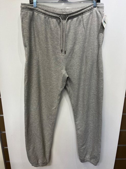 Vist Large View of Product Image Which is Used Alo Yoga Active Pant 20-35