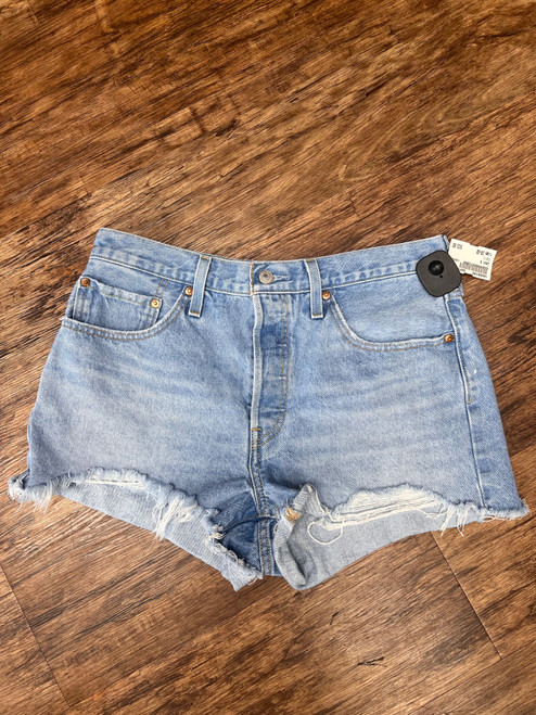 Vist Large View of Product Image Which is Used Levi's Shorts 10-30