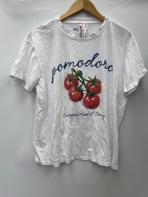 Vist Large View of Product Image Which is Used Show Me Your Mumu T-Shirt S-4/6