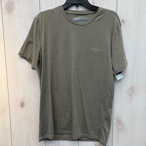 Vist Large View of Product Image Which is Used Columbia Mens Short Sleeve Top L/16-16.5