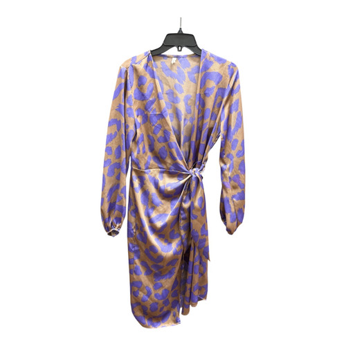 Vist Large View of Product Image Which is Used Tyche Short Dress B S-4/6