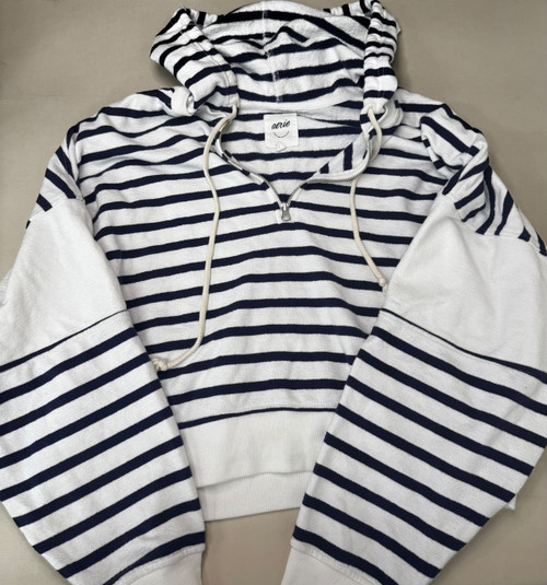 Vist Large View of Product Image Which is Used aerie Sweatshirt XL-16