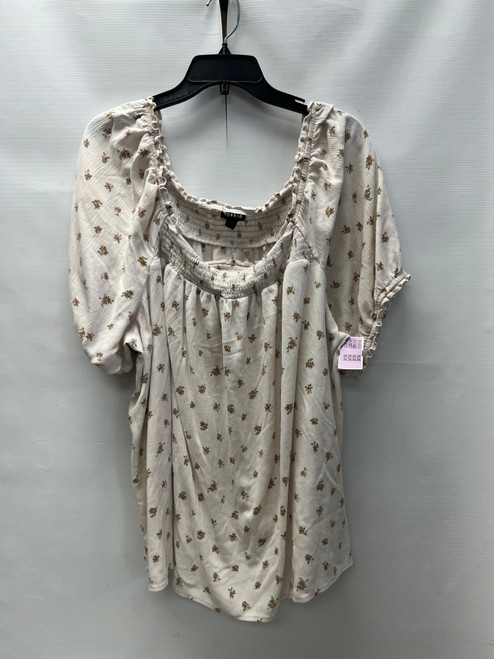 Vist Large View of Product Image Which is Used Torrid Short Sleeve Top 4X-24