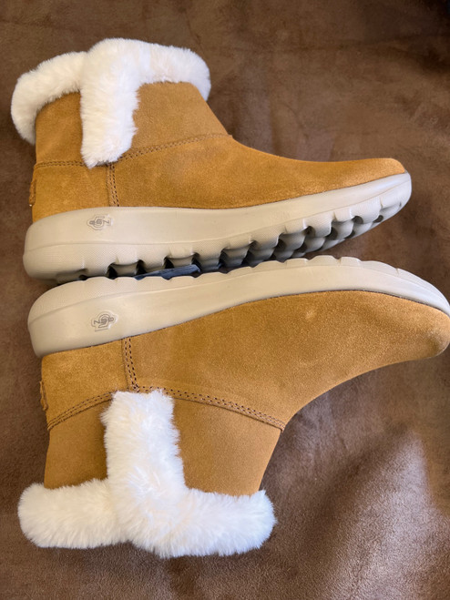 Vist Large View of Product Image Which is Used Skechers Ankle Boots 7