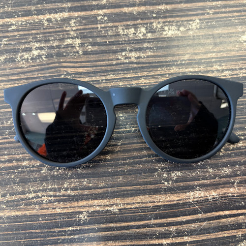 Vist Large View of Product Image Which is Used Unbranded Sunglasses