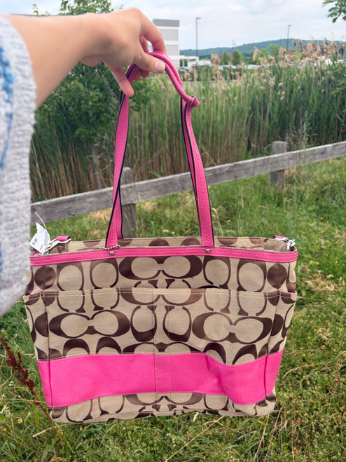 Vist Large View of Product Image Which is Used Coach Xlarge Handbag