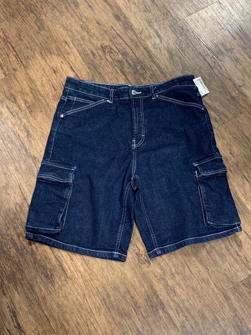 Vist Large View of Product Image Which is Used Zara Mens Shorts 34W