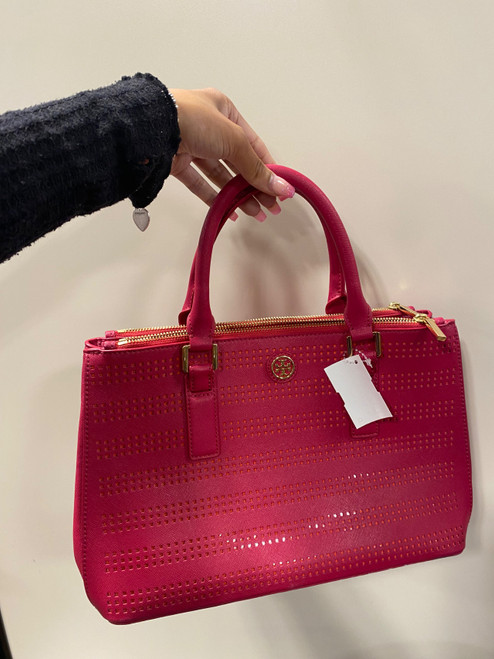 Vist Large View of Product Image Which is Used Tory Burch Small Leather Handbag