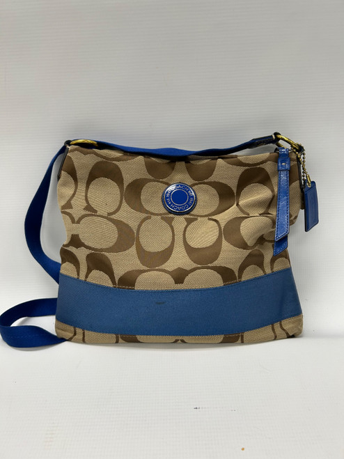 Vist Large View of Product Image Which is Used Coach Small Handbag