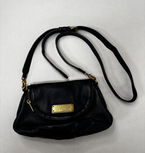 Vist Large View of Product Image Which is Used Marc By Marc Jacobs Small Leather Handbag