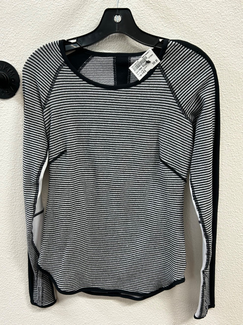 Vist Large View of Product Image Which is Used Lululemon Athletica Active Long Sleeve S-4/6