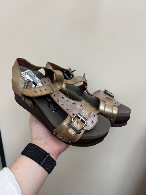 Vist Large View of Product Image Which is Used OTBT Wedge Sandals 6.5