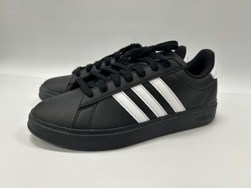 Vist Large View of Product Image Which is Used Adidas Casual Shoes 7.5