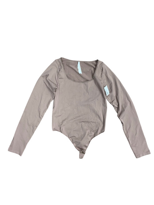 Vist Large View of Product Image Which is Used Babaton Long Sleeve Top L-12/14