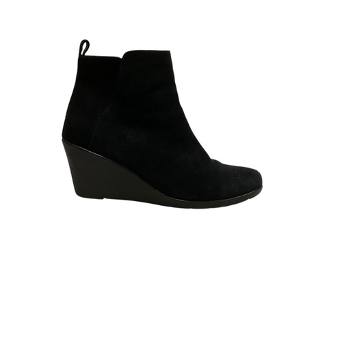 Vist Large View of Product Image Which is Used Blondo Ankle Boots 8.5