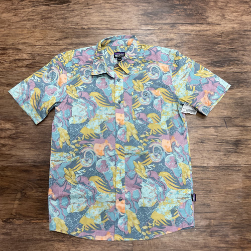 Vist Large View of Product Image Which is Used Patagonia Mens Short Sleeve Top S/14-14.5