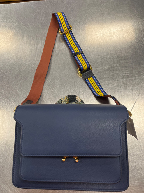 Vist Large View of Product Image Which is Used Unbranded Large Leather Handbag