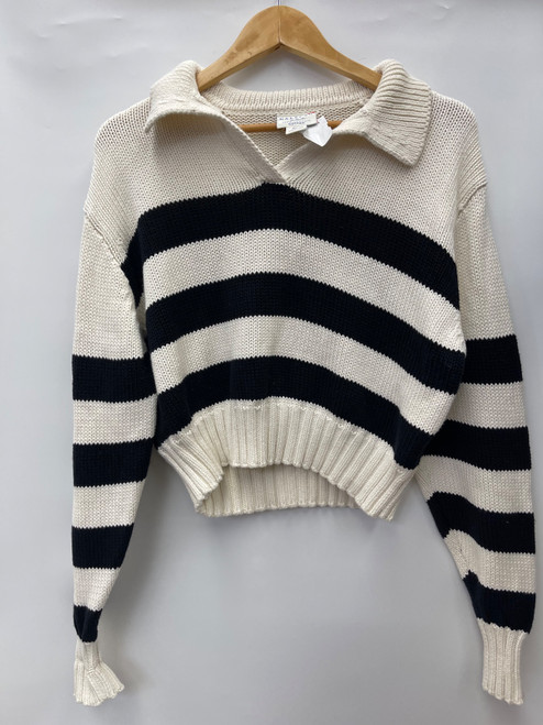 Vist Large View of Product Image Which is Used Calypso Lightweight Sweater S-4/6