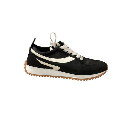 Vist Large View of Product Image Which is Used Steve Madden Casual Shoes 7