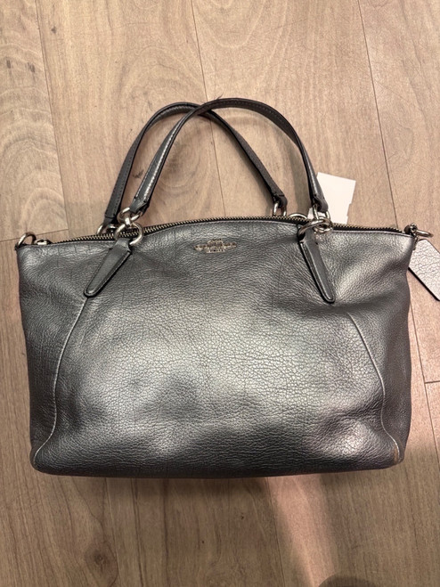 Vist Large View of Product Image Which is Used Coach Large Handbag