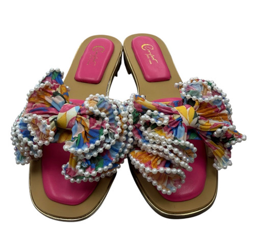 Vist Large View of Product Image Which is Used Comfort Plus By Predictions Sandals 9