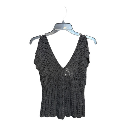 Vist Large View of Product Image Which is Used The Limited Sleeveless Top M-8/10