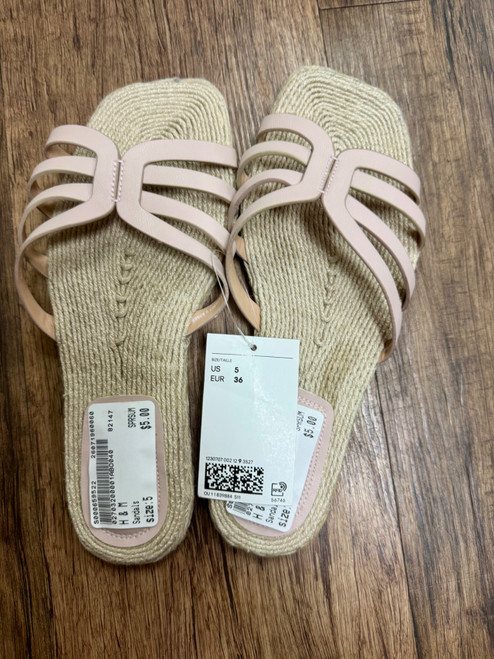 Vist Large View of Product Image Which is Used H & M Sandals 5