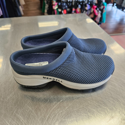 Vist Large View of Product Image Which is Used Merrell Casual Shoes 7