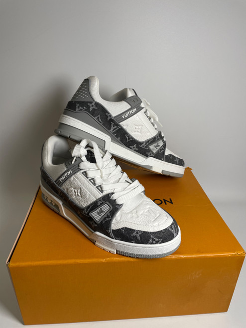 Vist Large View of Product Image Which is Used Louis Vuitton Mens Casual Shoes 8