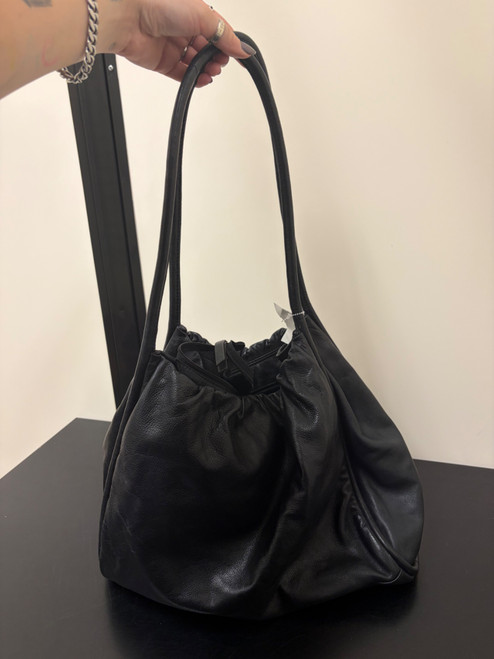 Vist Large View of Product Image Which is Used Unbranded Large Leather Handbag