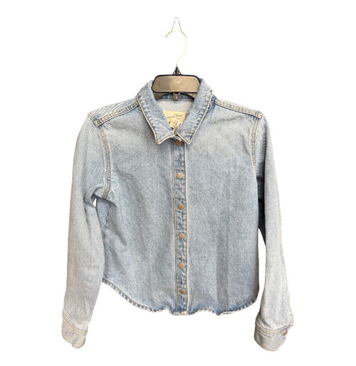 Vist Large View of Product Image Which is Used Universal Threads Denim Jacket S-4/6