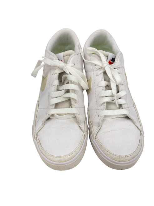 Vist Large View of Product Image Which is Used Nike Casual Shoes 8