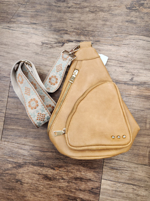 Vist Large View of Product Image Which is Used Unbranded Small Leather Handbag