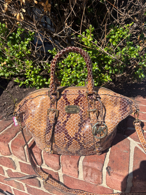 Vist Large View of Product Image Which is Used Michael Michael Kors Large Leather Handbag