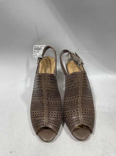 Vist Large View of Product Image Which is Used Antonio Melani High Heels 7.5
