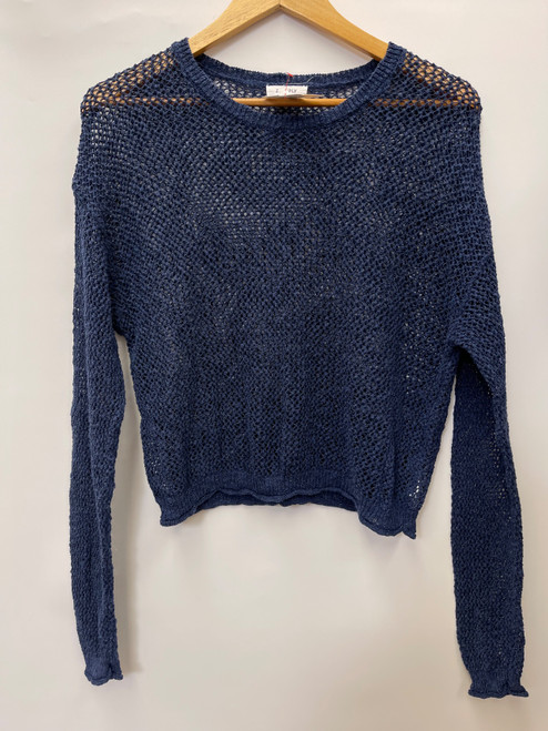 Vist Large View of Product Image Which is Used Z Supply Lightweight Sweater M-8/10