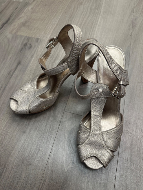 Vist Large View of Product Image Which is Used Coach High Heels 11