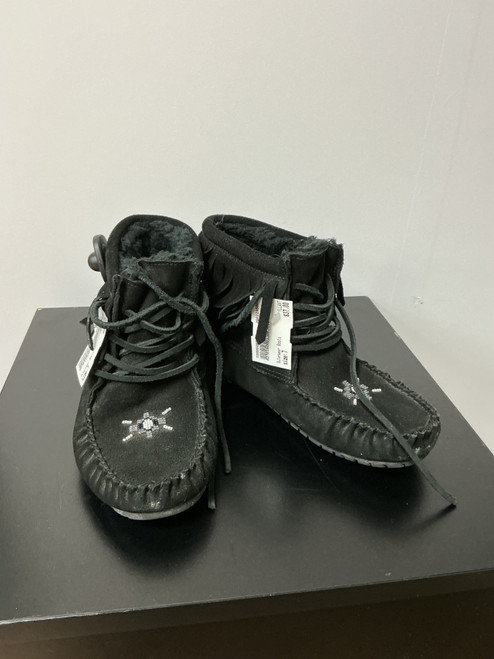 Vist Large View of Product Image Which is Used Unbranded Outerwear Boots 7