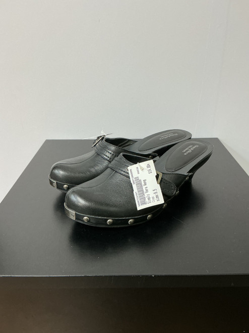 Vist Large View of Product Image Which is Used Simply Vera Wang Clogs 9.5