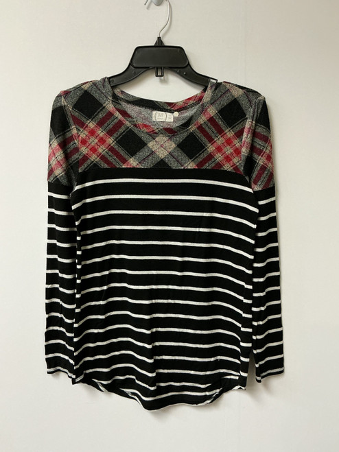 Vist Large View of Product Image Which is Used Maurices Long Sleeve Top XS-0/2