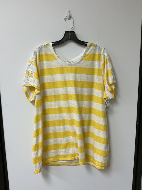 Vist Large View of Product Image Which is Used Penningtons Short Sleeve Top 3X-22