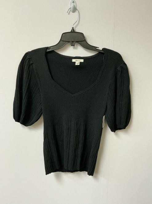 Vist Large View of Product Image Which is Used Rw & Co Short Sleeve Top L-12/14