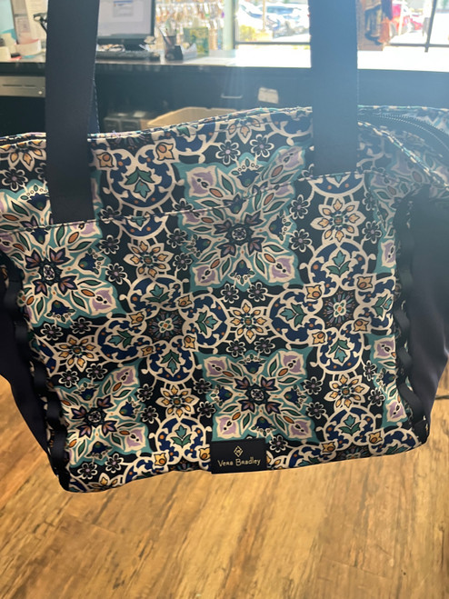 Vist Large View of Product Image Which is Used Vera Bradley Small Handbag