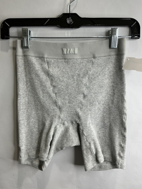 Vist Large View of Product Image Which is Used SKIMS Active Shorts XS 0-2/25-26