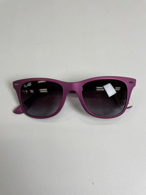 Vist Large View of Product Image Which is Used Ray-Ban Sunglasses